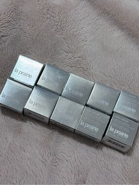 La Prairie skin caviar Luxe Eye Cream
